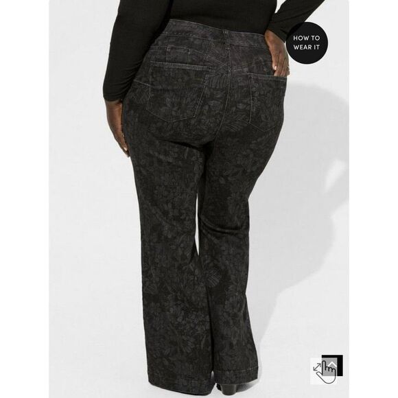 Torrid Bombshell Flare Super Soft Jeans Women’s Size 28 Reg Black Floral - Picture 3 of 15